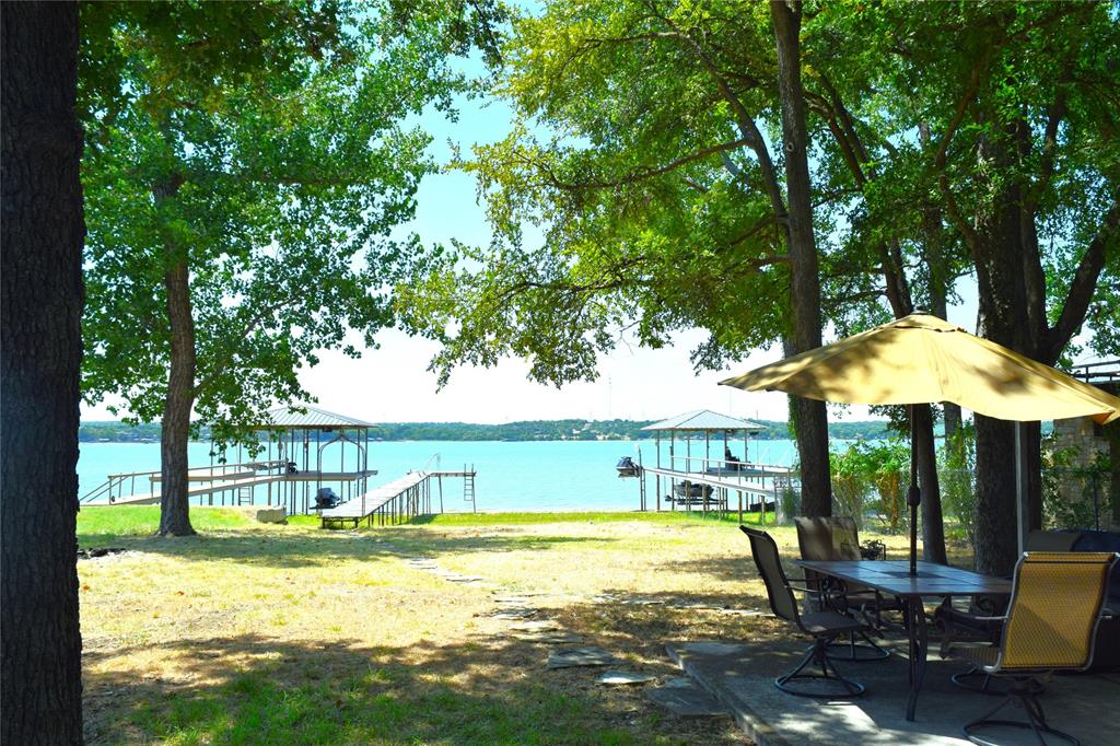 1411 E Lake Drive Property Photo 1