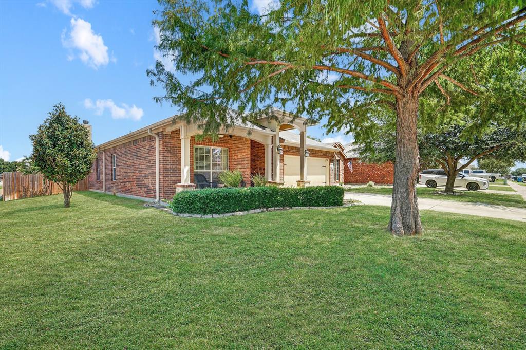 2201 Kaitlyn Drive Property Photo 1