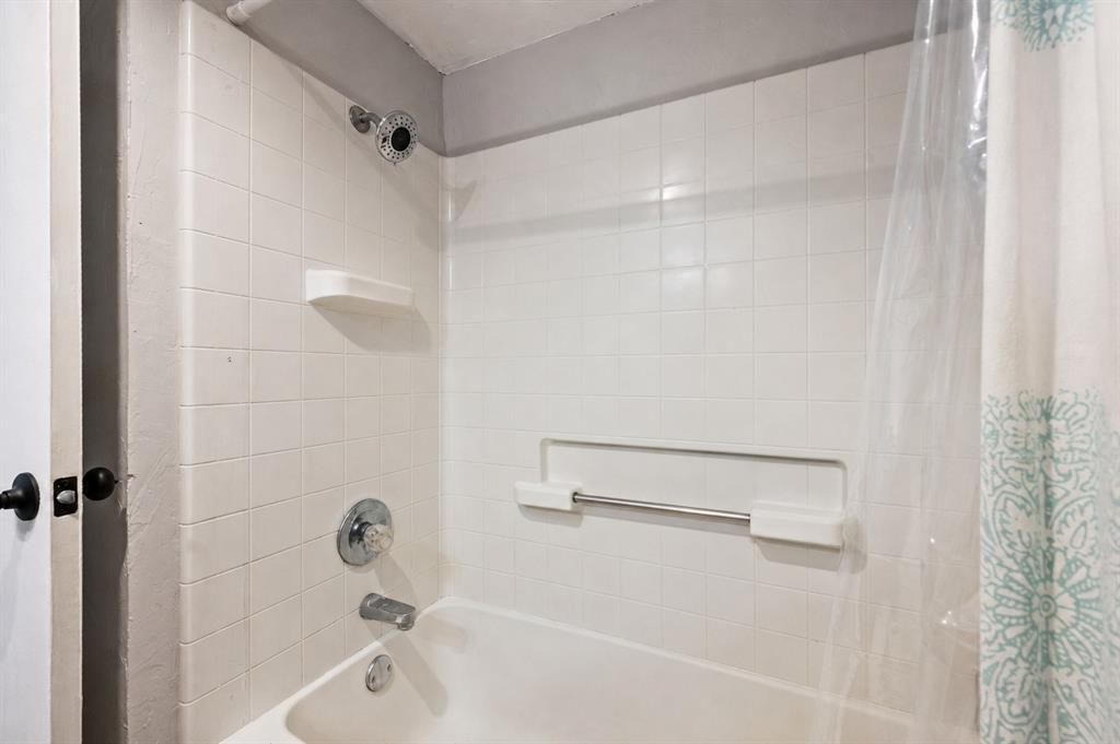 2541 Shady Ridge Drive C Property Photo 17