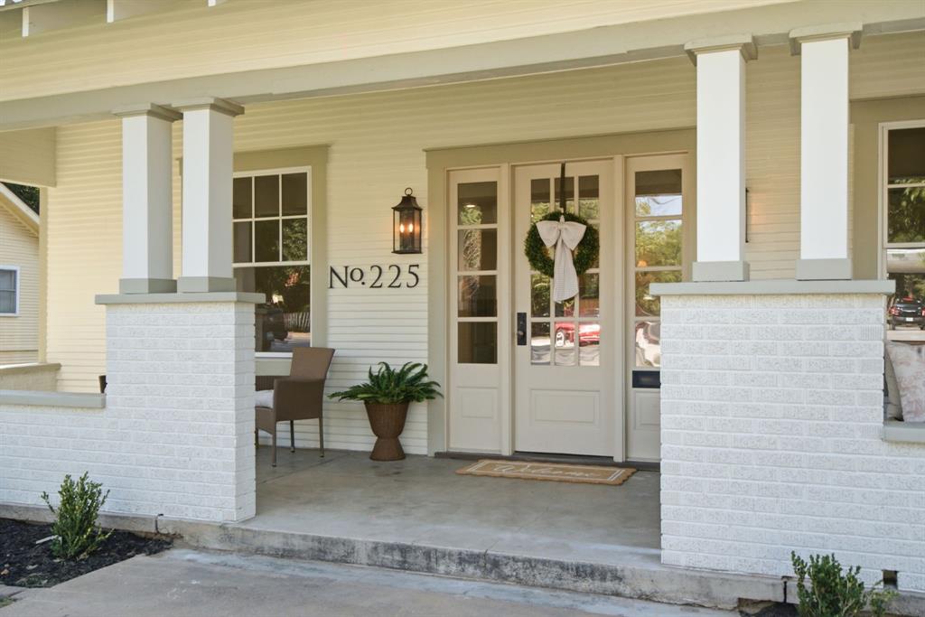 225 S Texas Street Property Photo 3