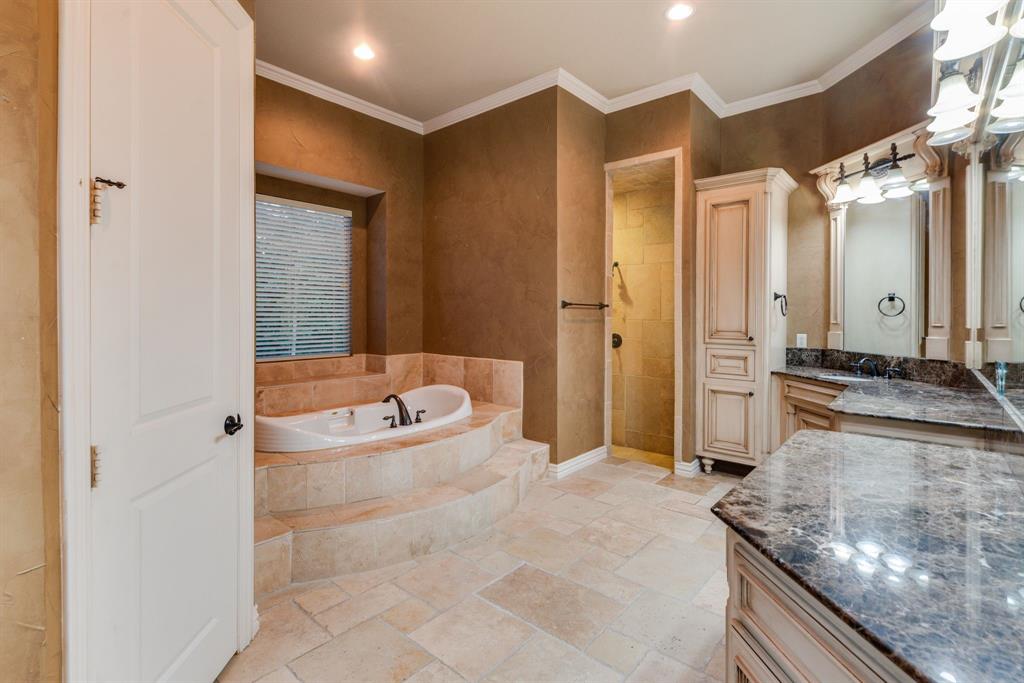 685 Knob Hill Court Property Photo 15