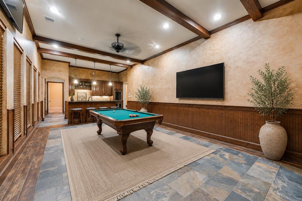 685 Knob Hill Court Property Photo 17