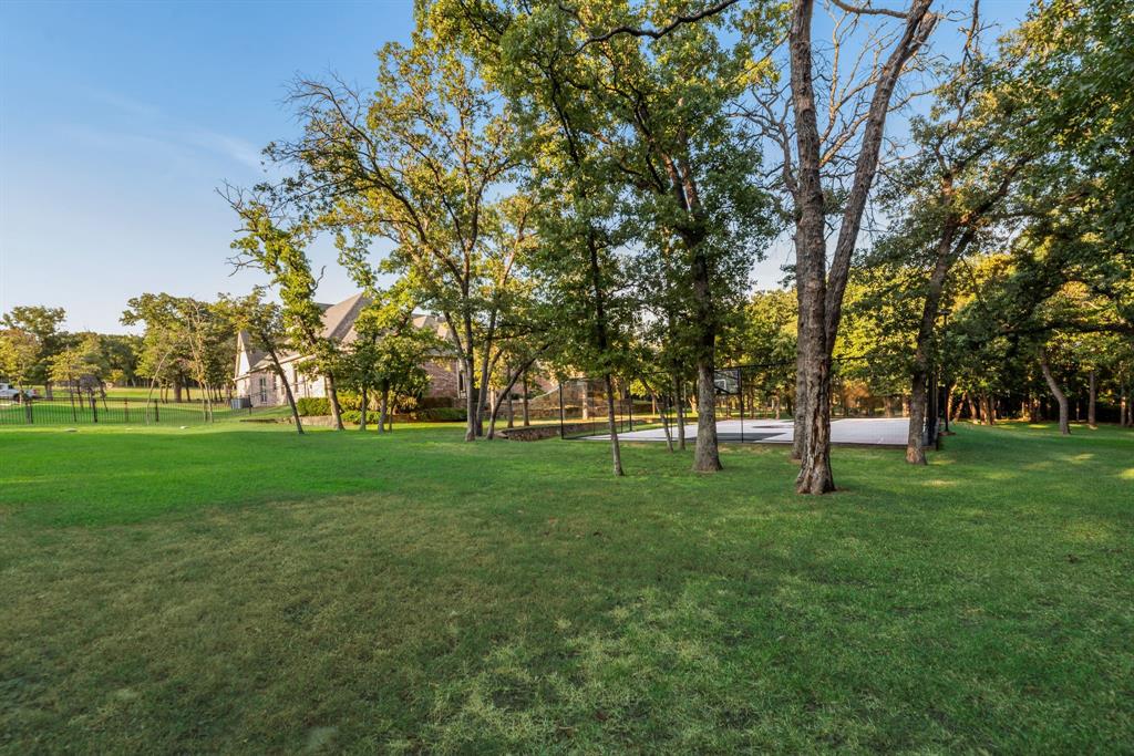 685 Knob Hill Court Property Photo 38