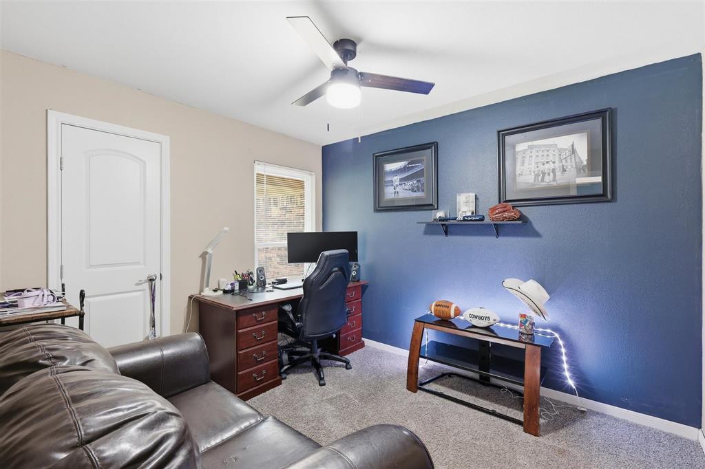 1104 Monterrey Street Property Photo 26