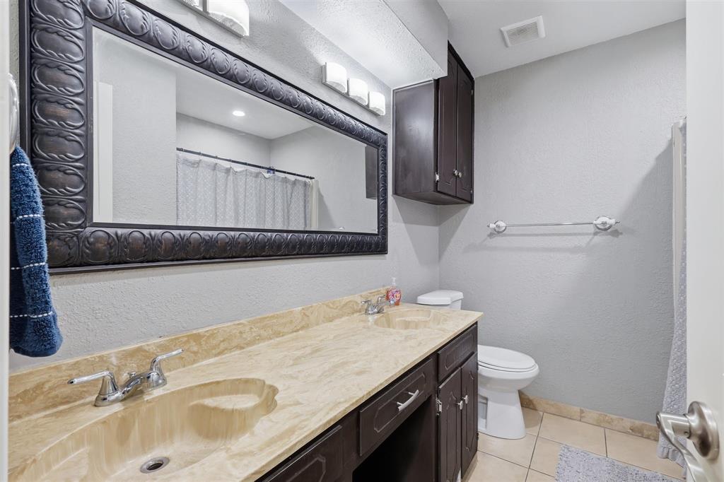 1104 Monterrey Street Property Photo 31