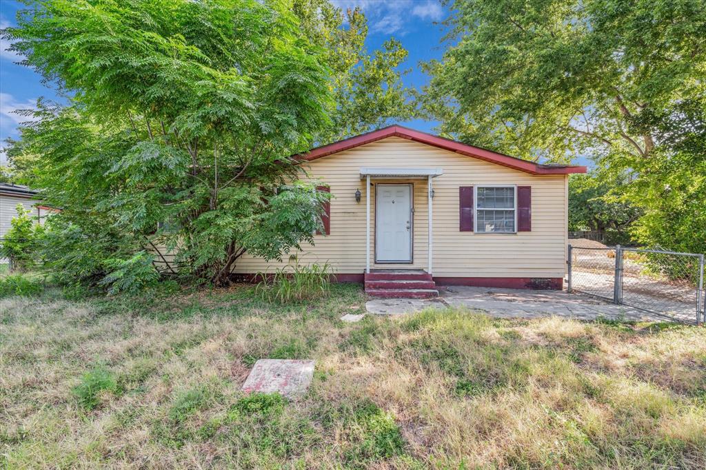 1109 Karen Dr. Property Photo 1