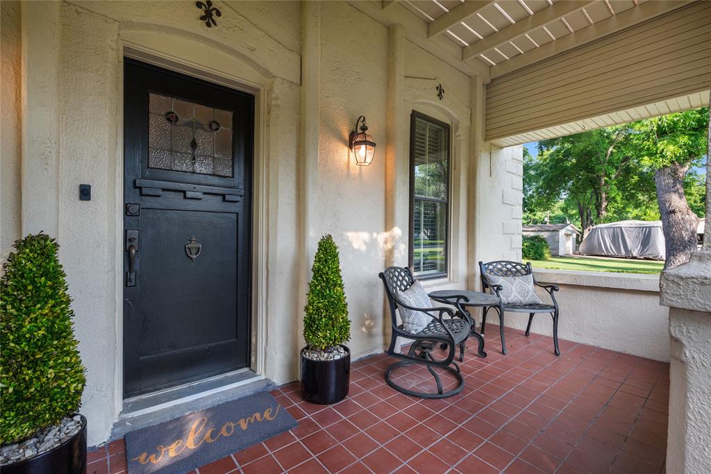415 N Avenue I Property Photo 3