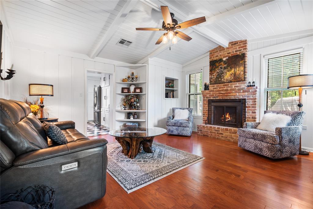 415 N Avenue I Property Photo 5
