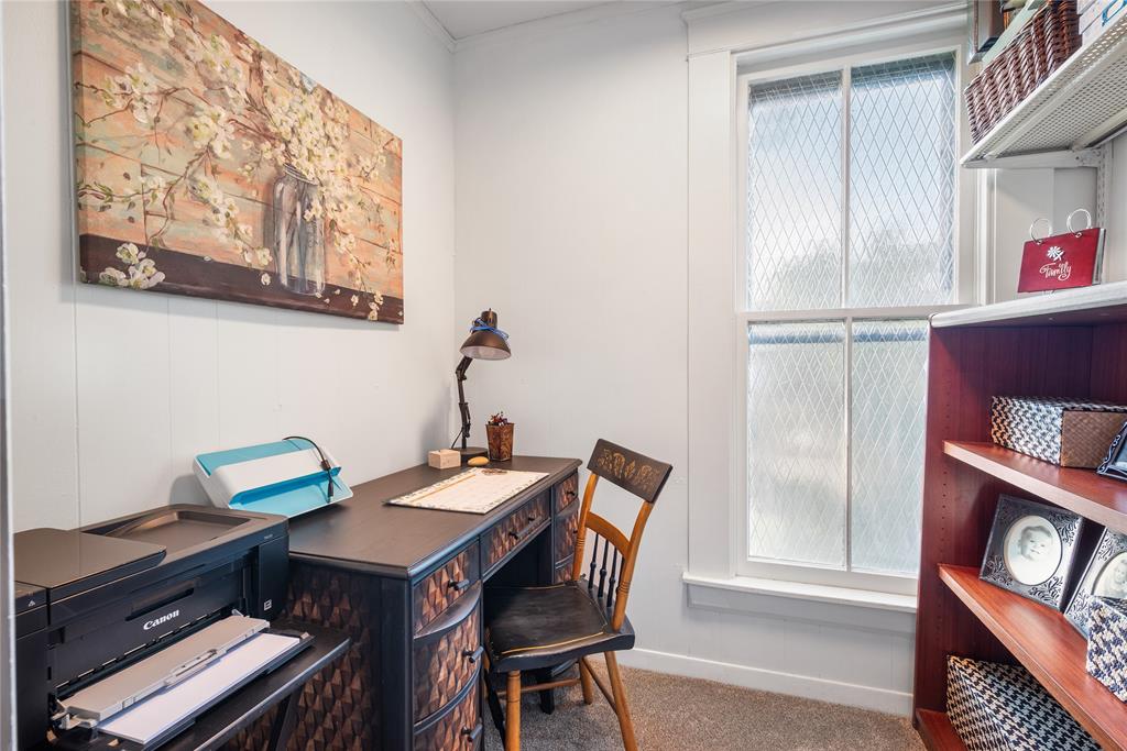 415 N Avenue I Property Photo 17