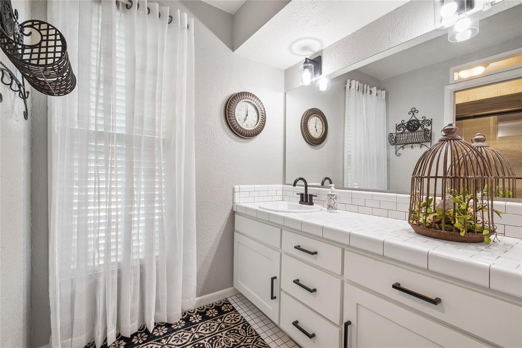 415 N Avenue I Property Photo 18