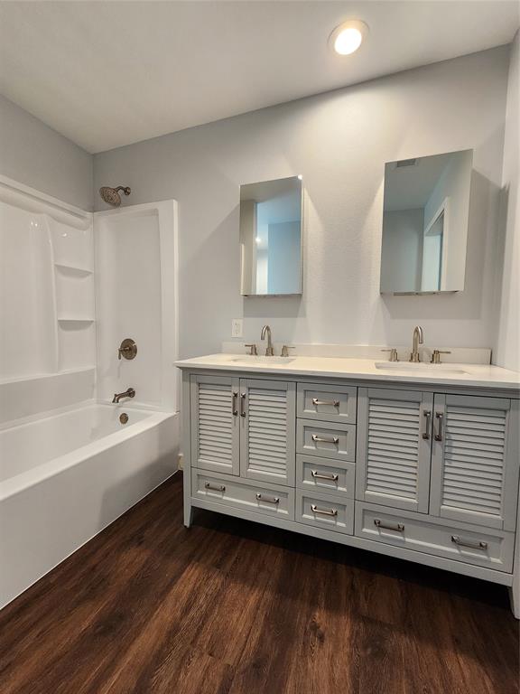 808 S Bois D Arc Property Photo 12