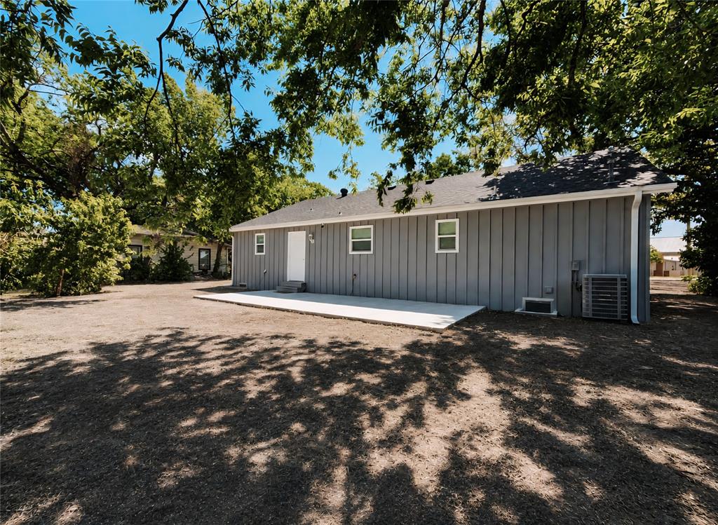 808 S Bois D Arc Property Photo 22