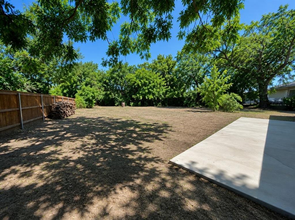 808 S Bois D Arc Property Photo 23