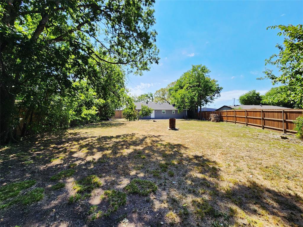 808 S Bois D Arc Property Photo 24