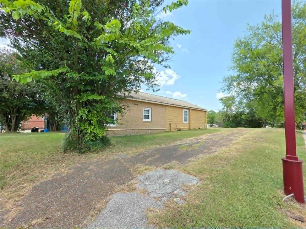 310 Main Street Property Photo 3