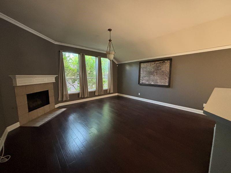 12236 Foothill Lane Property Photo 3