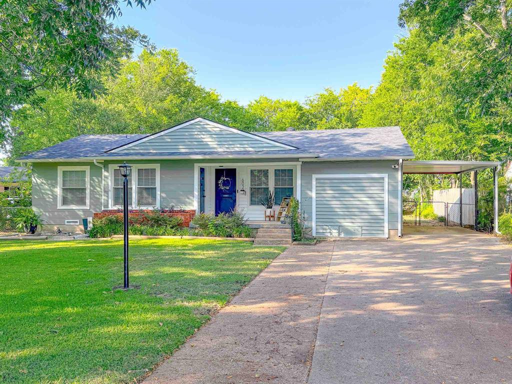 602 Richmond Lane Property Photo 1