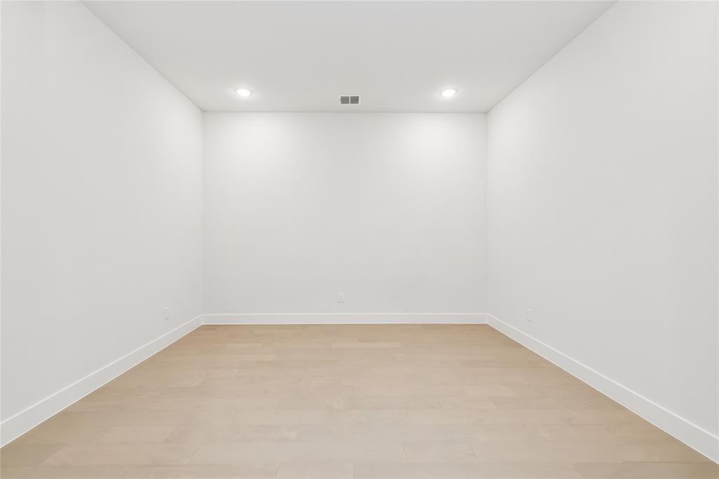 1420 Meziere Sky Drive Property Photo 17