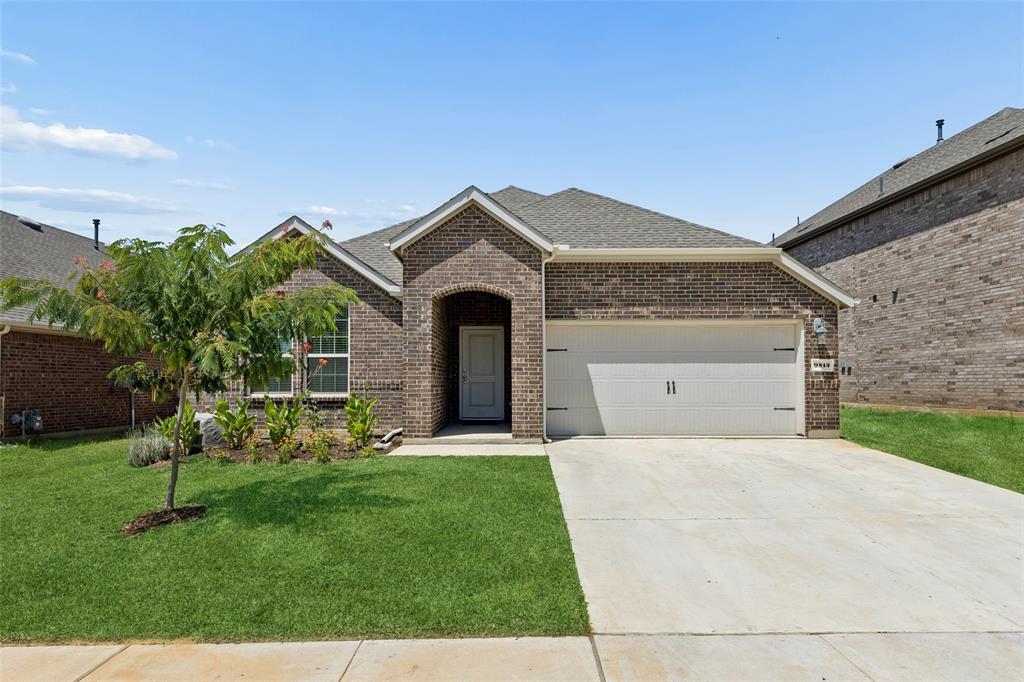 9813 Cherrywood Way Property Photo 1