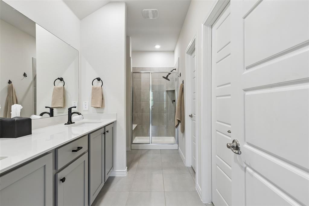 9813 Cherrywood Way Property Photo 14
