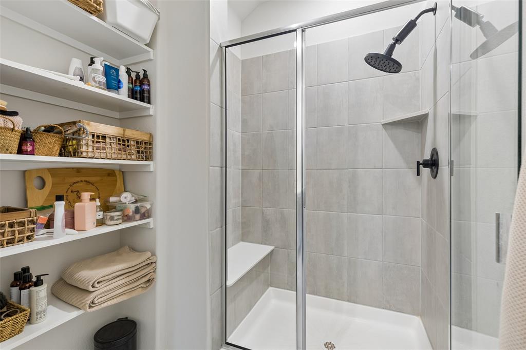 9813 Cherrywood Way Property Photo 15