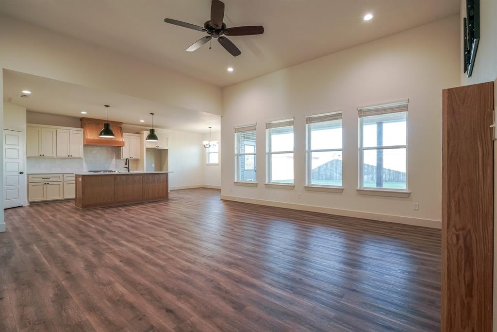 6617 Beals Creek Avenue Property Photo 4