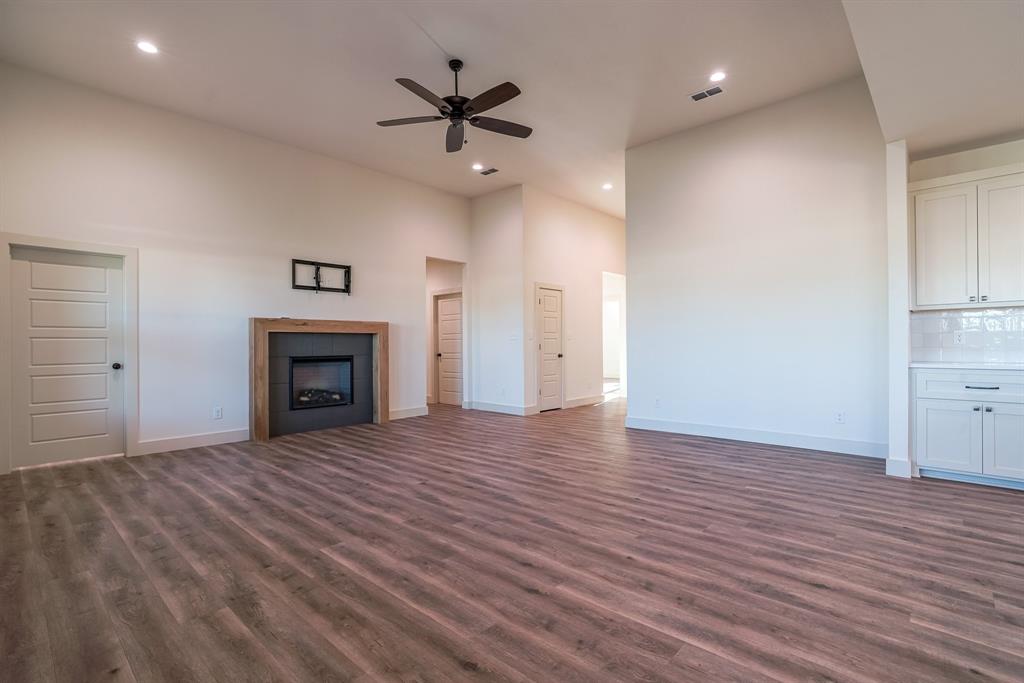 6617 Beals Creek Avenue Property Photo 5