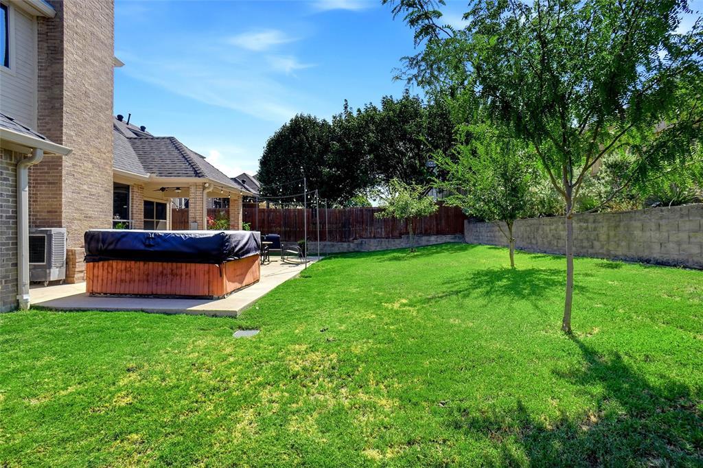 7337 Lake Rock Drive Property Photo 3