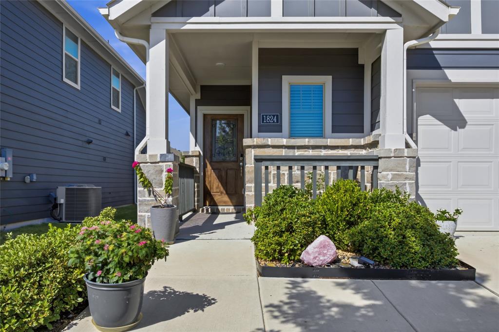 1824 Ash Oak Lane Property Photo 1