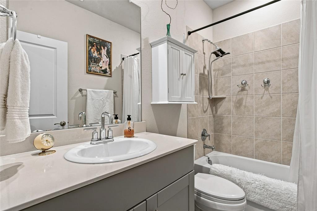 1824 Ash Oak Lane Property Photo 17