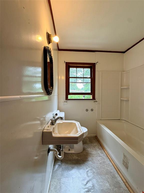 316 Moore Street Property Photo 6