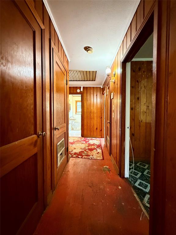 316 Moore Street Property Photo 8