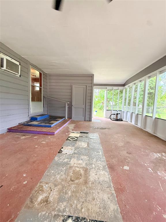 316 Moore Street Property Photo 14