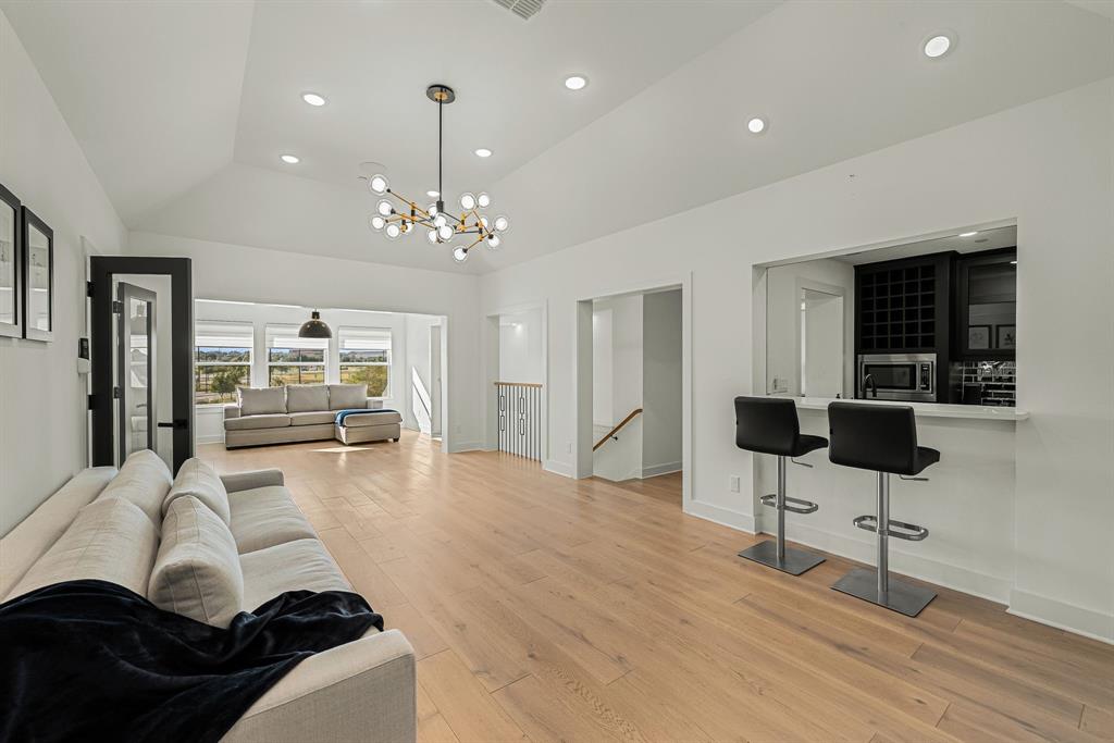 5711 Edmonton Avenue Property Photo 28