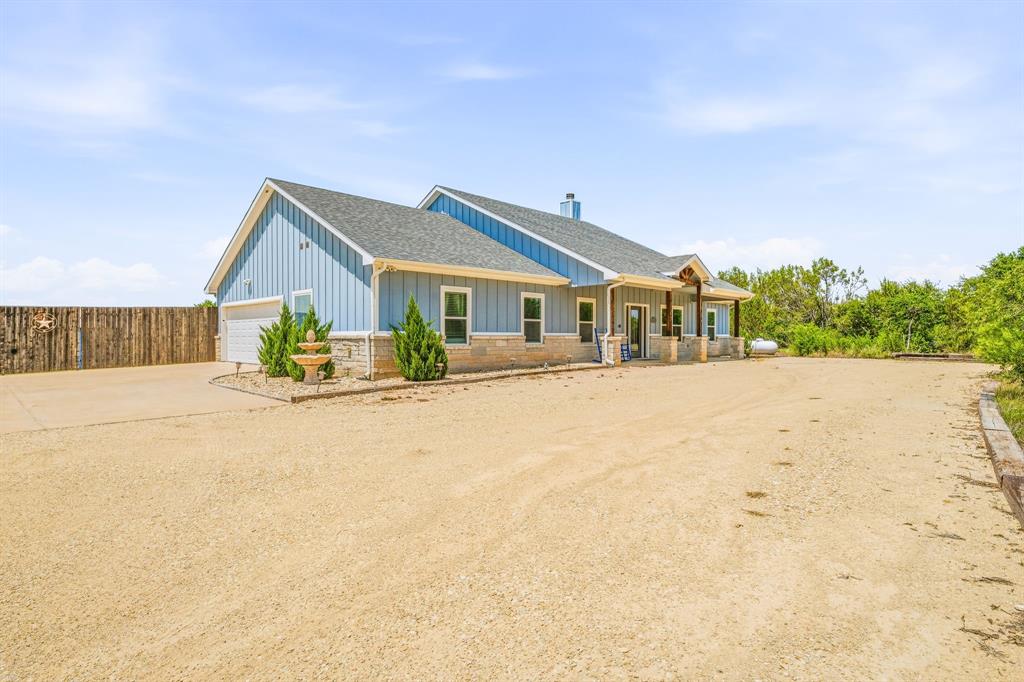 4305 Skyline Drive Property Photo 3