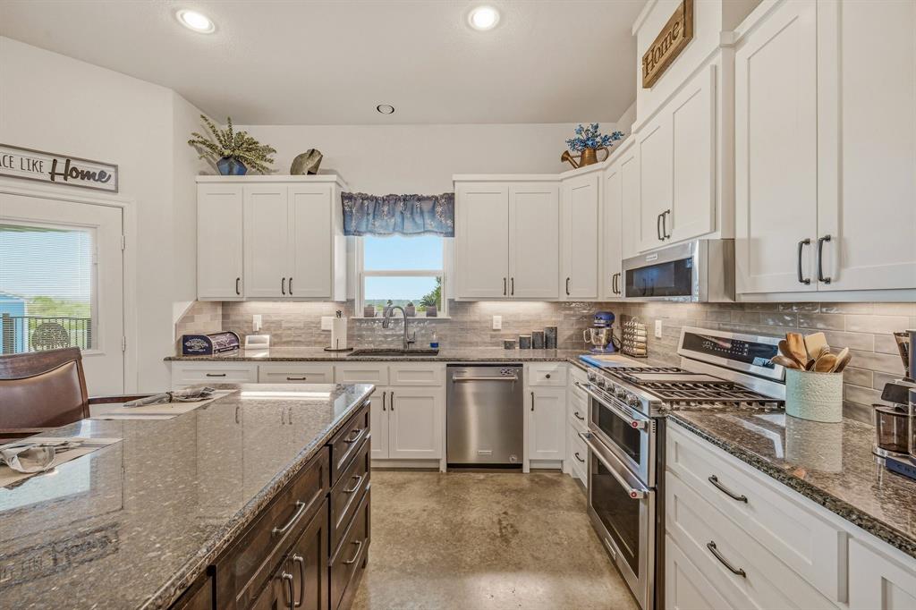 4305 Skyline Drive Property Photo 15