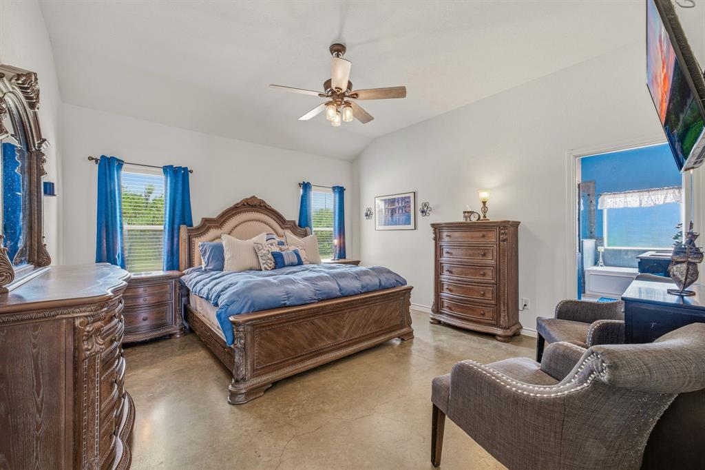 4305 Skyline Drive Property Photo 16