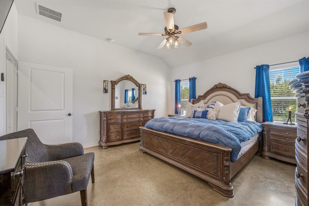 4305 Skyline Drive Property Photo 17