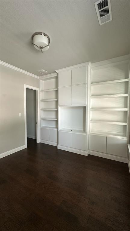 8533 Pine Valley Drive Property Photo 6