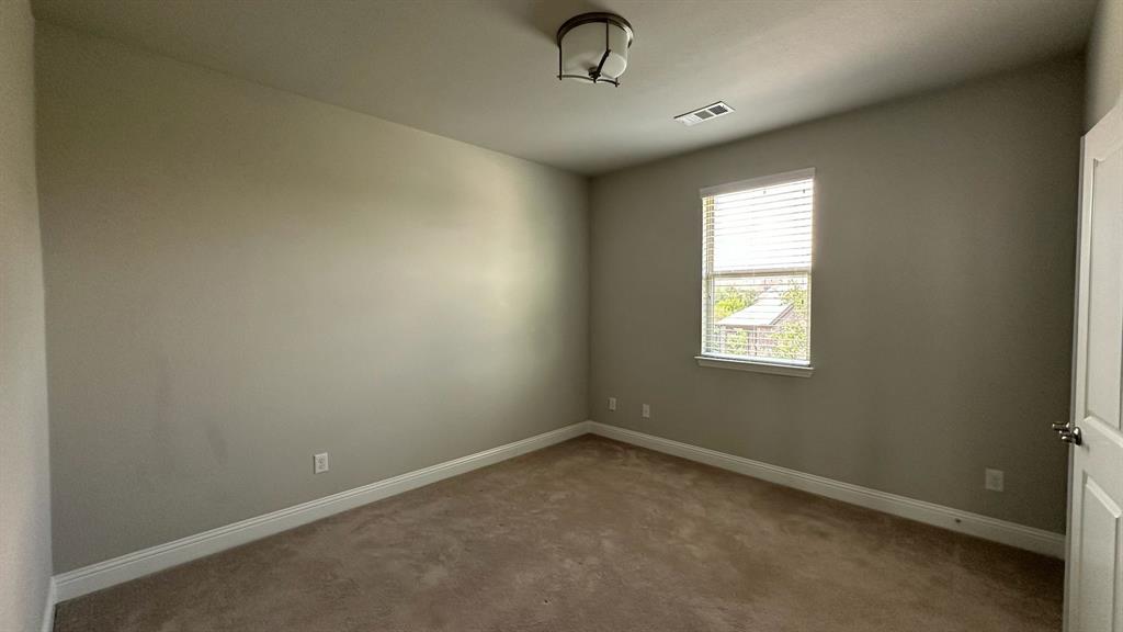 8533 Pine Valley Drive Property Photo 19