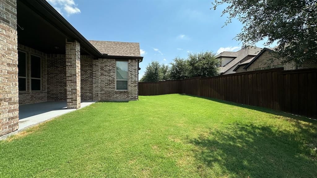 8533 Pine Valley Drive Property Photo 33