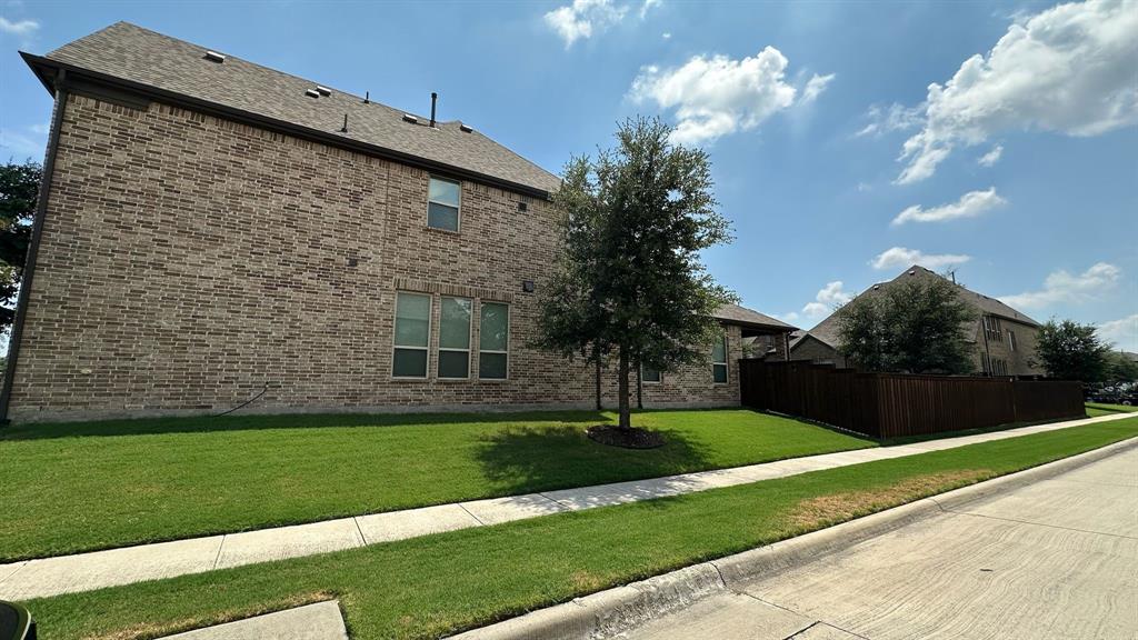 8533 Pine Valley Drive Property Photo 37