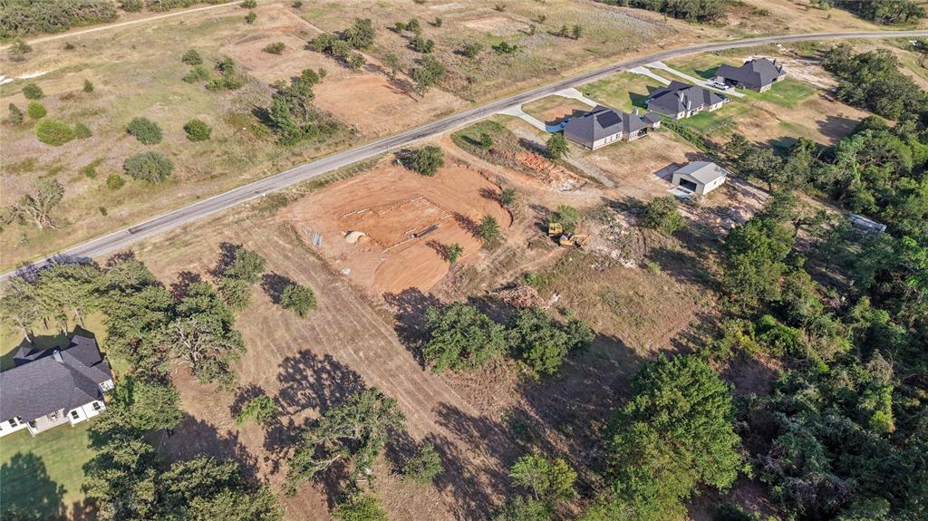 1105 Gonzollas Road Property Photo 3