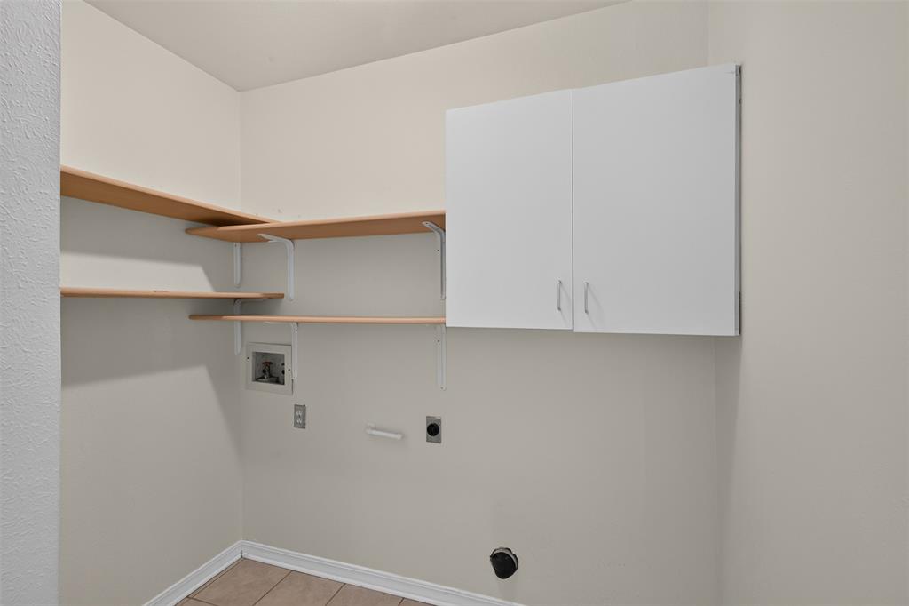 1307 Pecan Square Property Photo 19