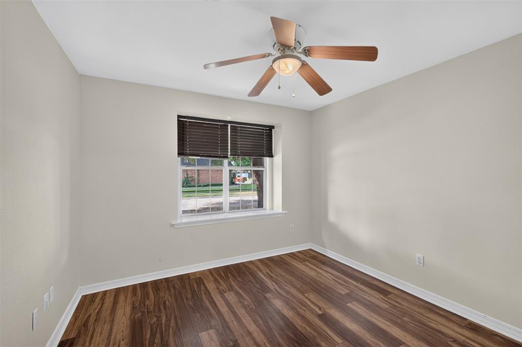1307 Pecan Square Property Photo 23