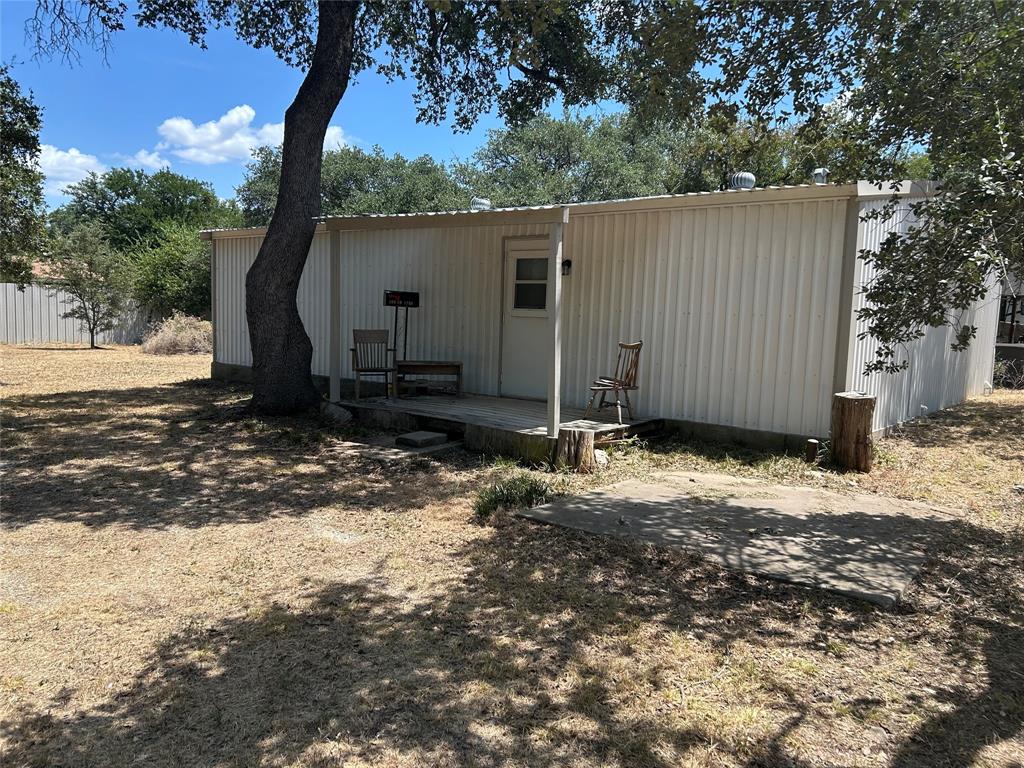 160 County Road 1709 Property Photo 1