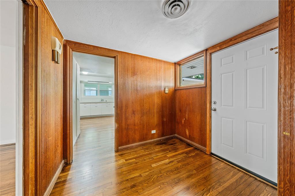 3230 Proctor Avenue Property Photo 8