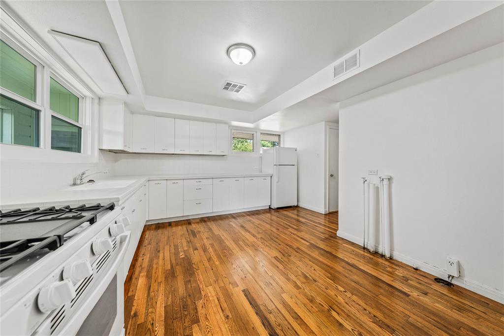 3230 Proctor Avenue Property Photo 15