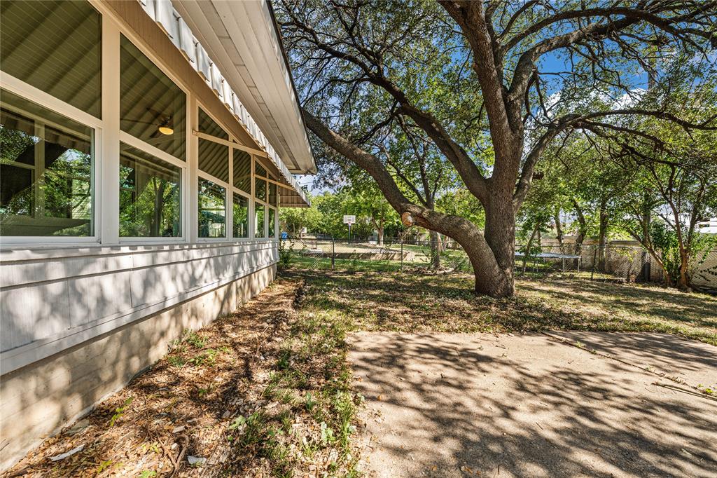 3230 Proctor Avenue Property Photo 32