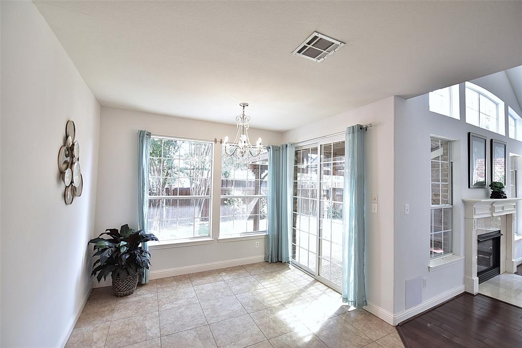 1125 Waterford Way Property Photo 7